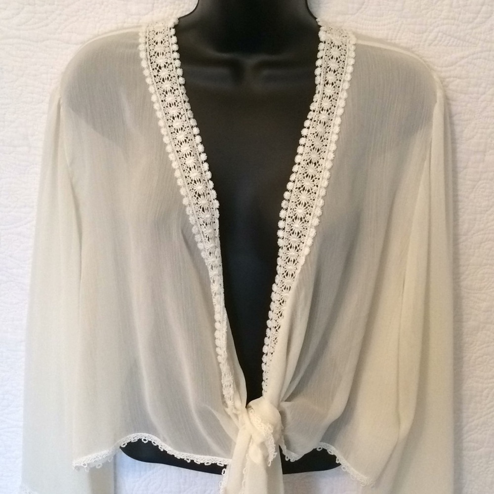Lane Bryant Sheer Ivory Shawl Shrug Size 26/28